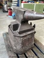 Amboss 220 kg böhmische Form