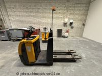 Elektro-Kommissionierer mit Fahrerstand ECE 220 gebraucht kaufen Elektro-Kommissionierer mit Fahrerstand ECE 220